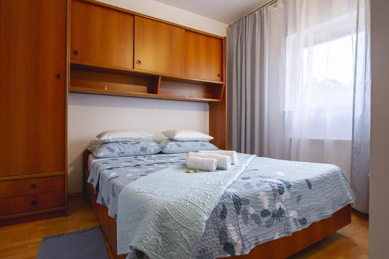 Gasthuis Apartmani Justic Njivice Kroatië