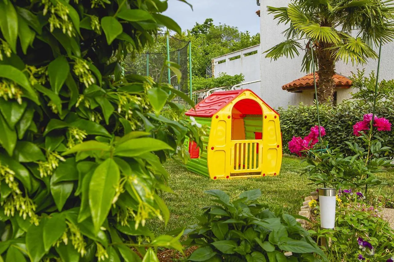 Gasthuis Apartmani Justic Njivice